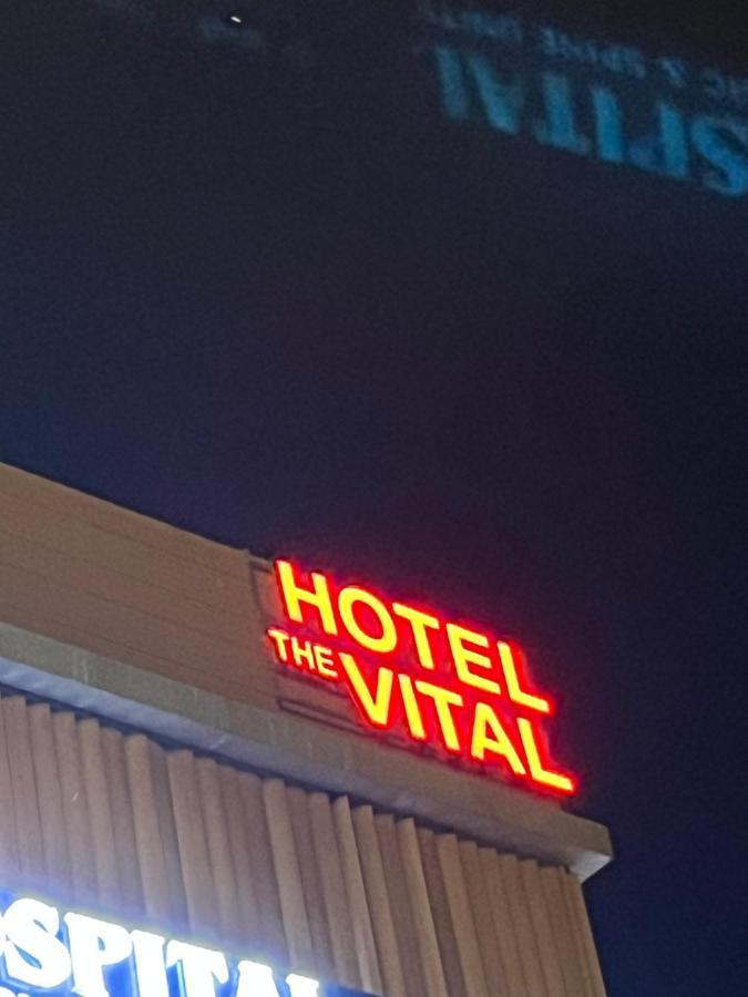 سورات Hotel The Vital المظهر الخارجي الصورة