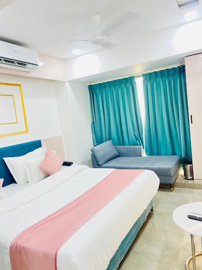 سورات Hotel The Vital المظهر الخارجي الصورة